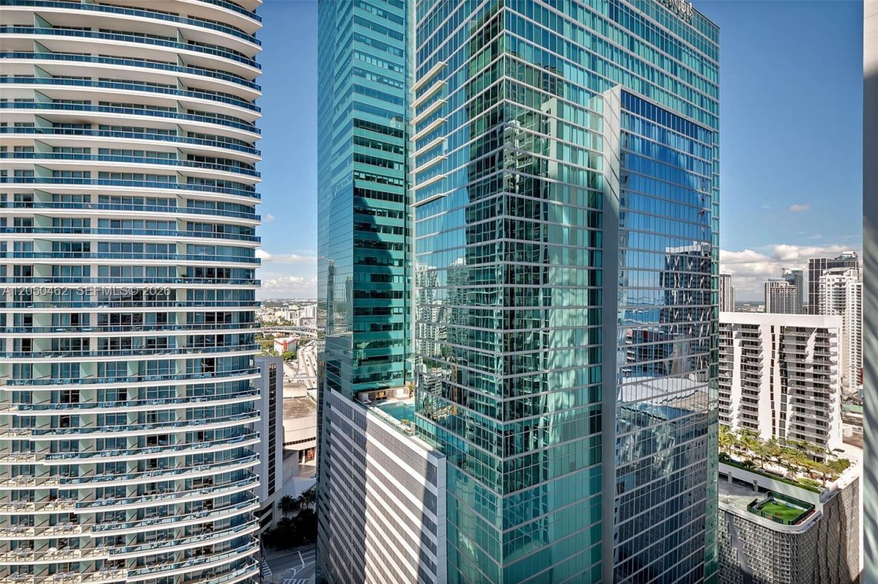 300 Biscayne Boulevard Way , Unit 3008W, Miami, FL 33131 Photo