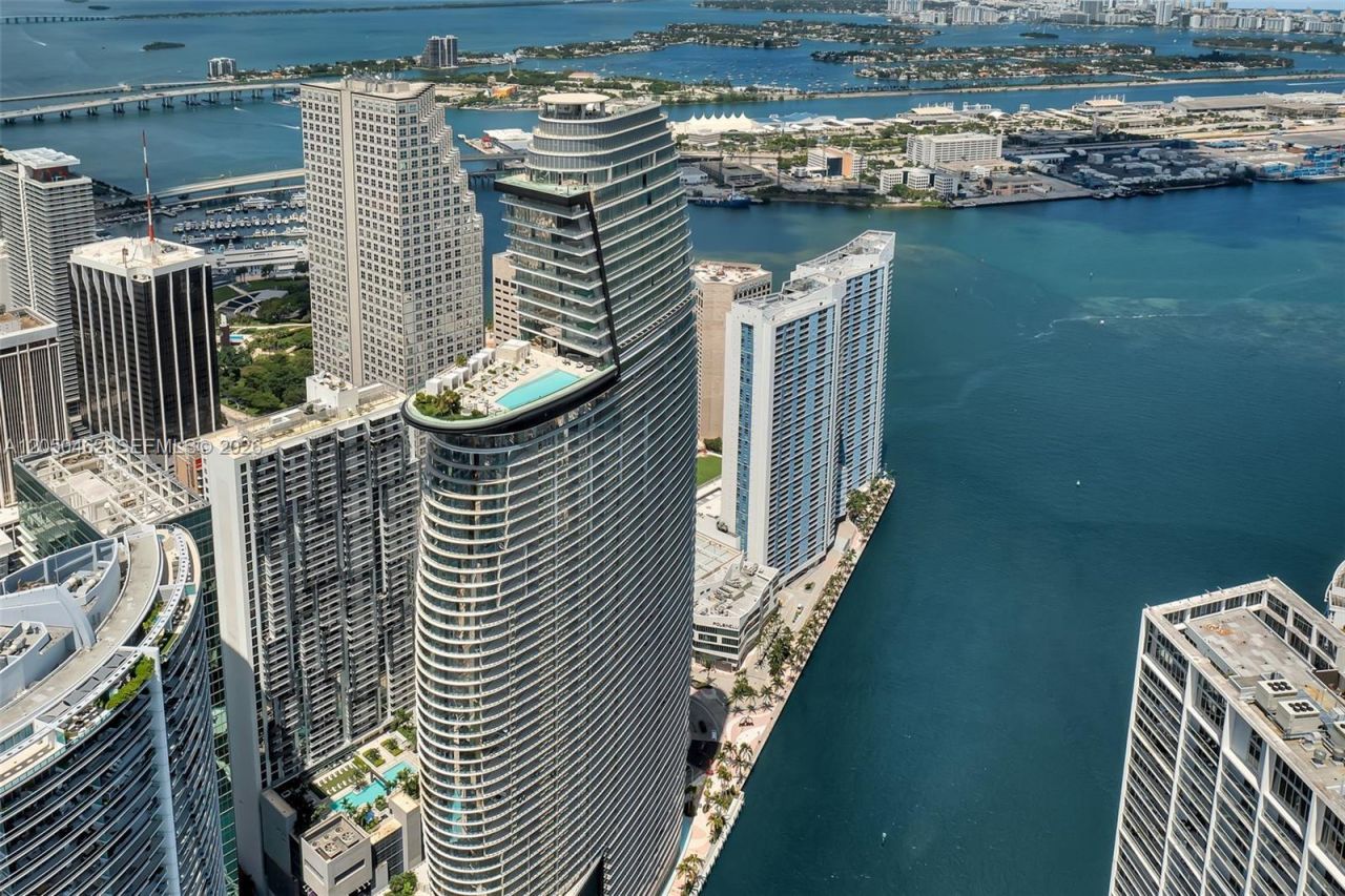 300 Biscayne Boulevard Way , Unit 3008W, Miami, FL 33131 Photo