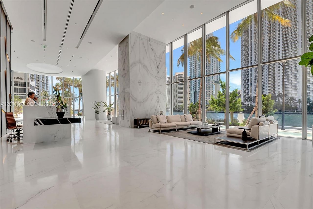 300 Biscayne Boulevard Way , Unit 3008W, Miami, FL 33131 Photo