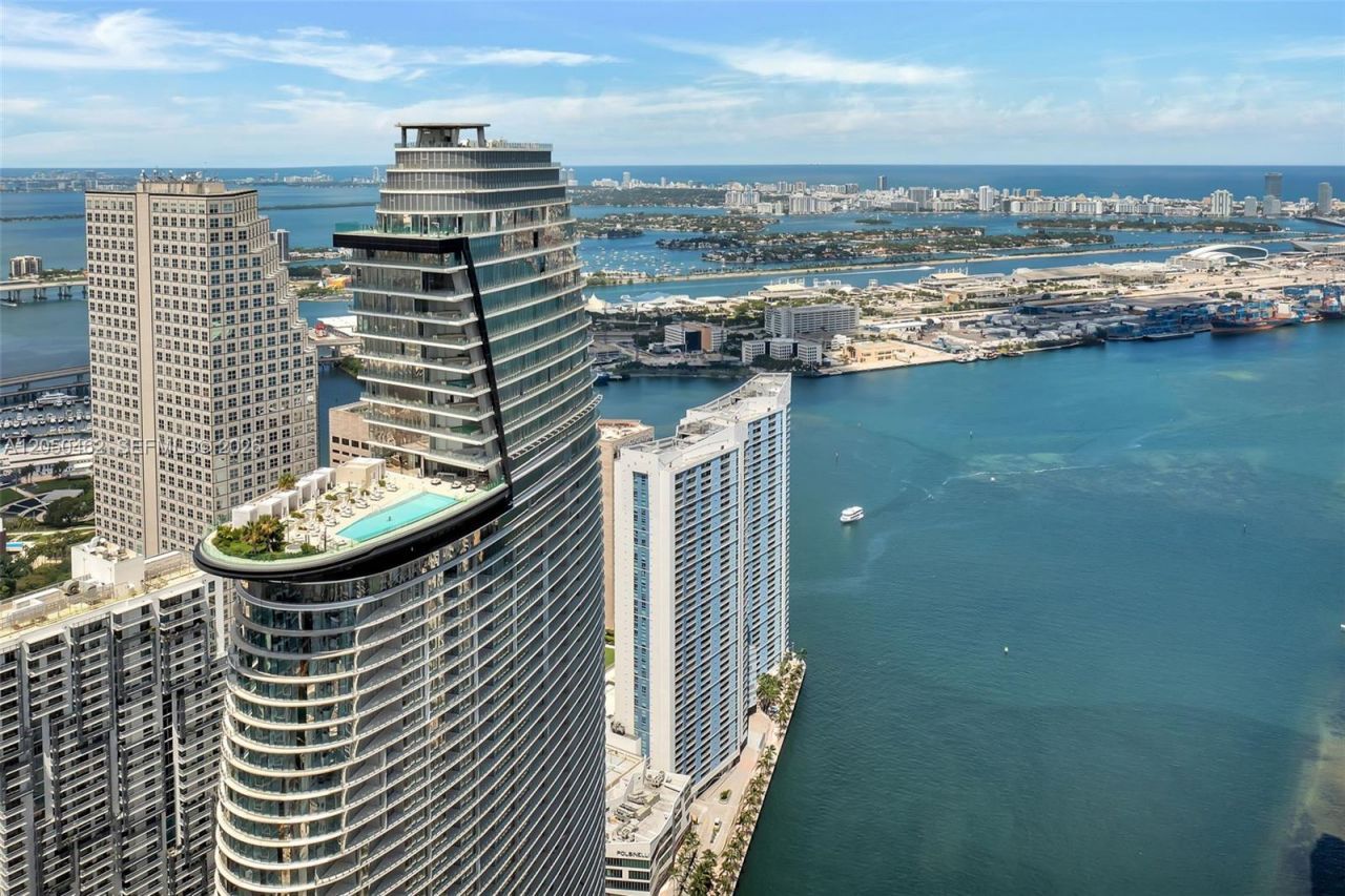 300 Biscayne Boulevard Way , Unit 3008W, Miami, FL 33131 Photo