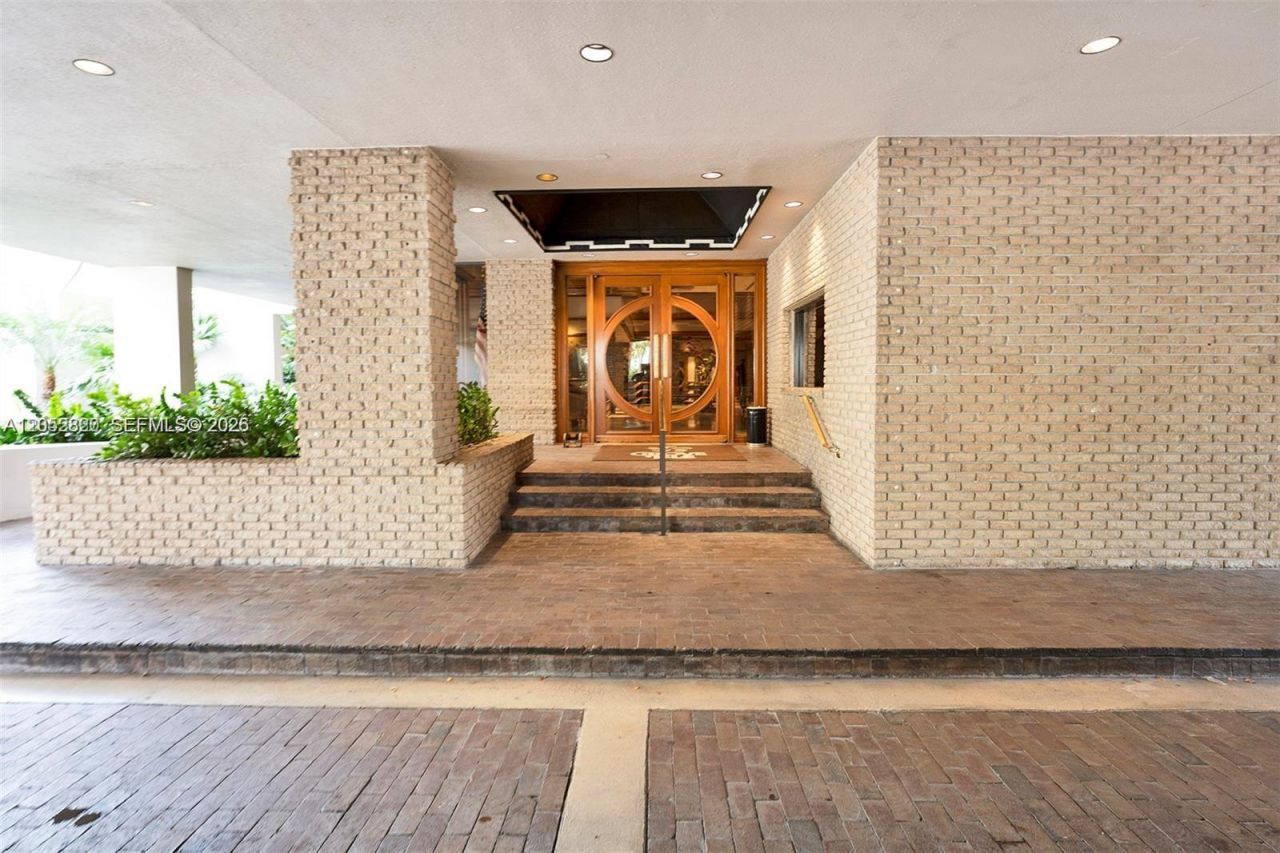 2 Grove Isle Dr , Unit B1103, Miami, FL 33133 Photo