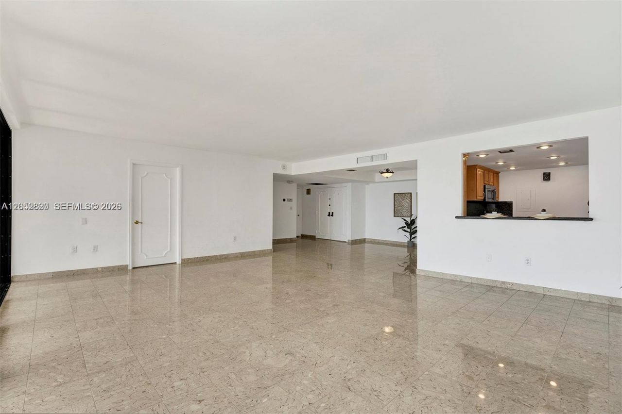 2 Grove Isle Dr , Unit B1103, Miami, FL 33133 Photo