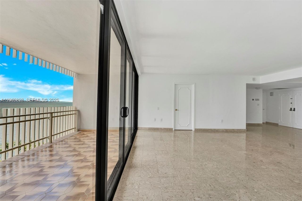 2 Grove Isle Dr , Unit B1103, Miami, FL 33133 Photo