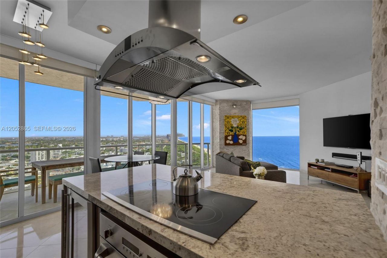7330 Ocean Ter , Unit 2604, Miami Beach, FL 33141 Photo