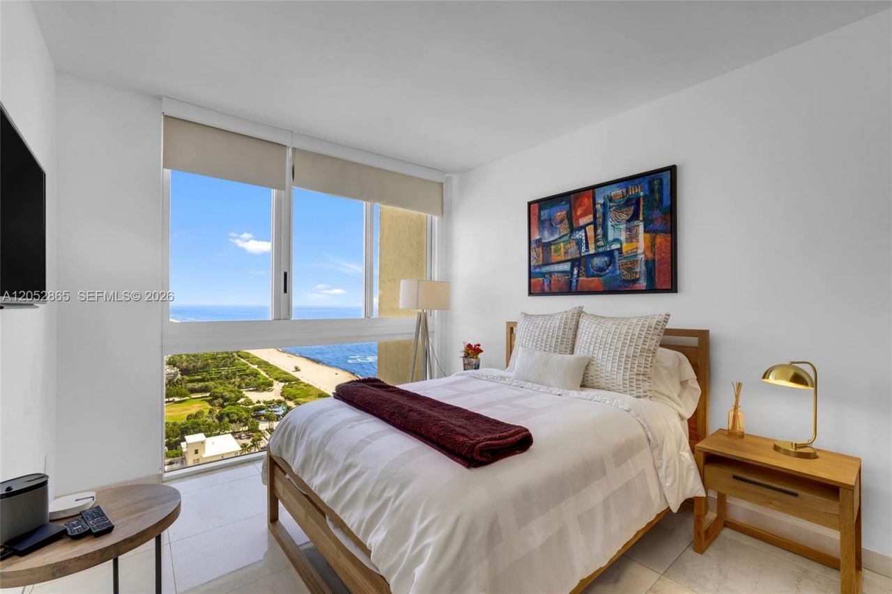 7330 Ocean Ter , Unit 2604, Miami Beach, FL 33141 Photo