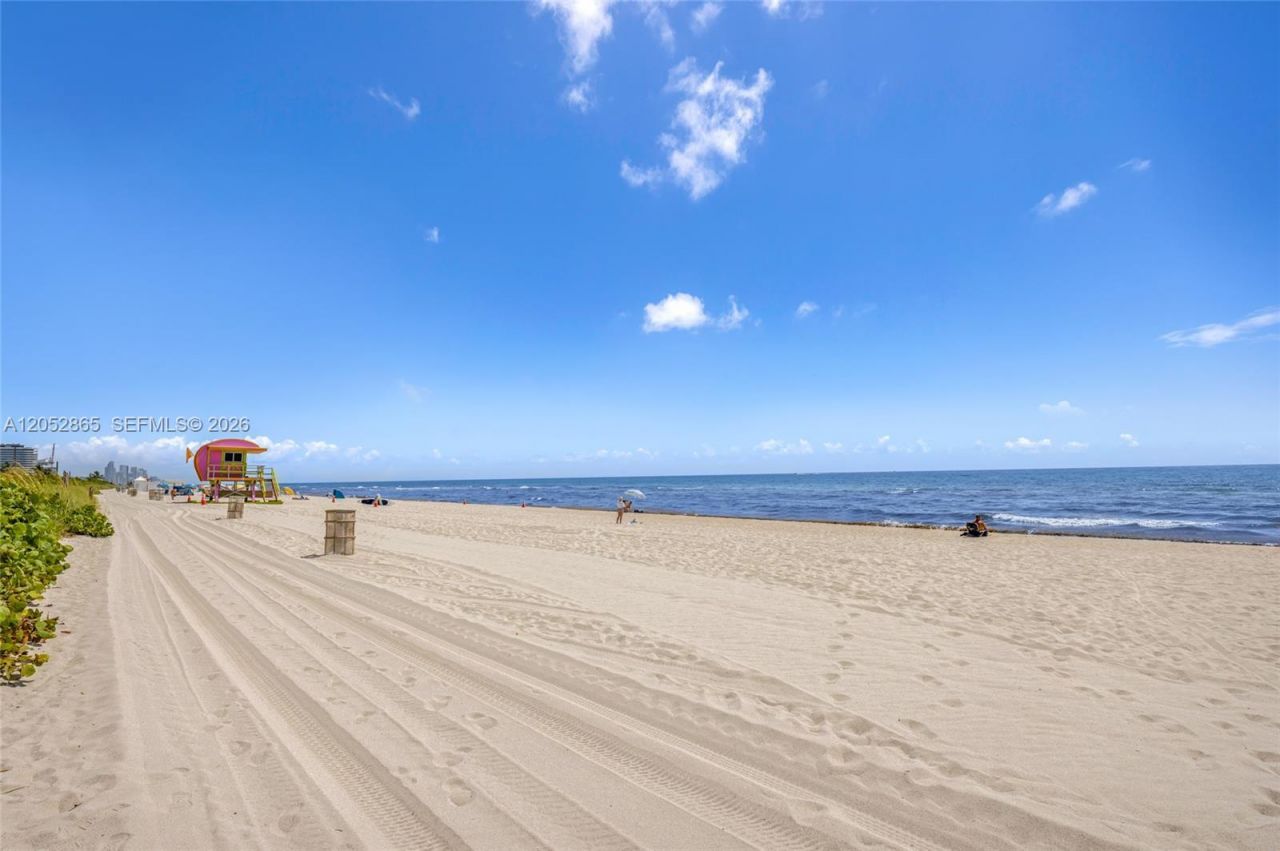 7330 Ocean Ter , Unit 2604, Miami Beach, FL 33141 Photo