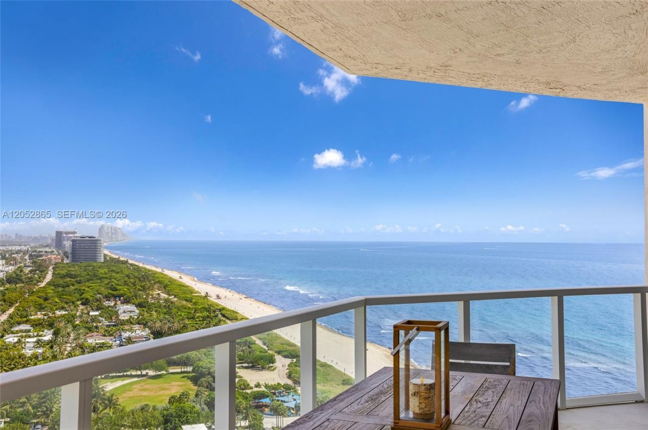 7330 Ocean Ter , Unit 2604, Miami Beach, FL 33141 Photo
