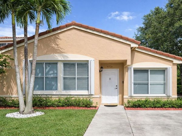 9720 SW 164th Ave , Miami, FL 33196