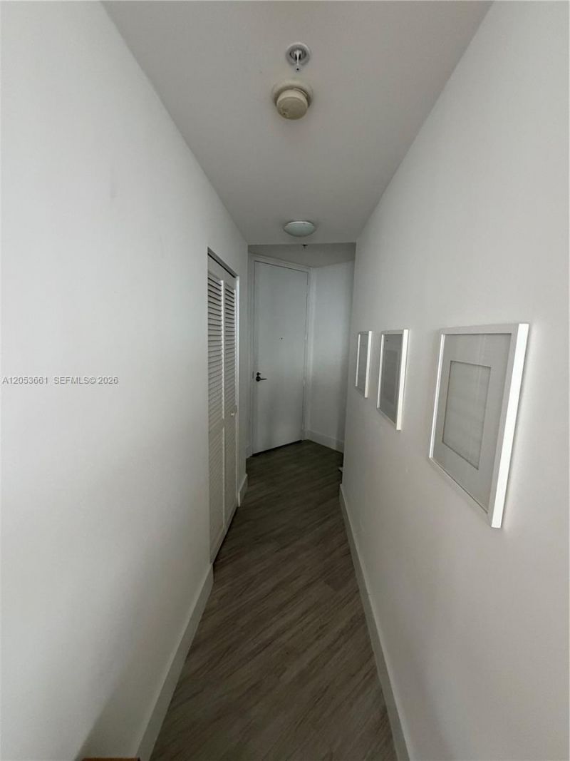 79 SW 12th St, Unit 3312-S, Miami, FL 33130 Photo