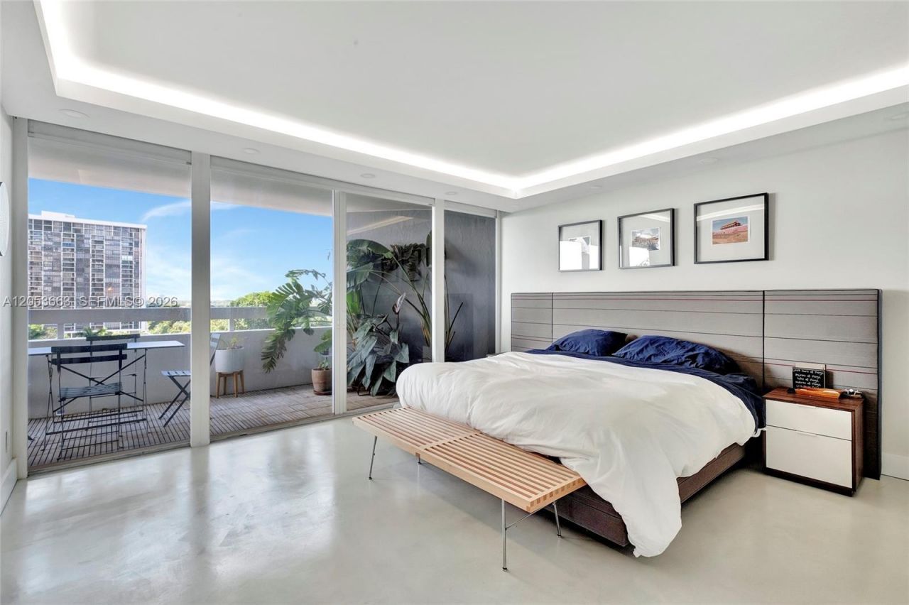 1627 Brickell Ave , Unit 1202, Miami, FL 33129 Photo