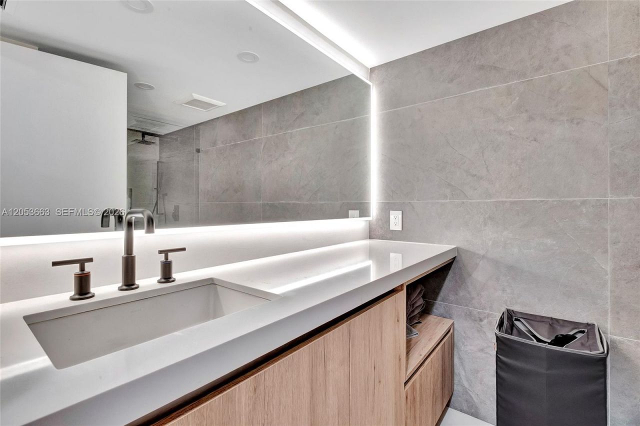 1627 Brickell Ave , Unit 1202, Miami, FL 33129 Photo