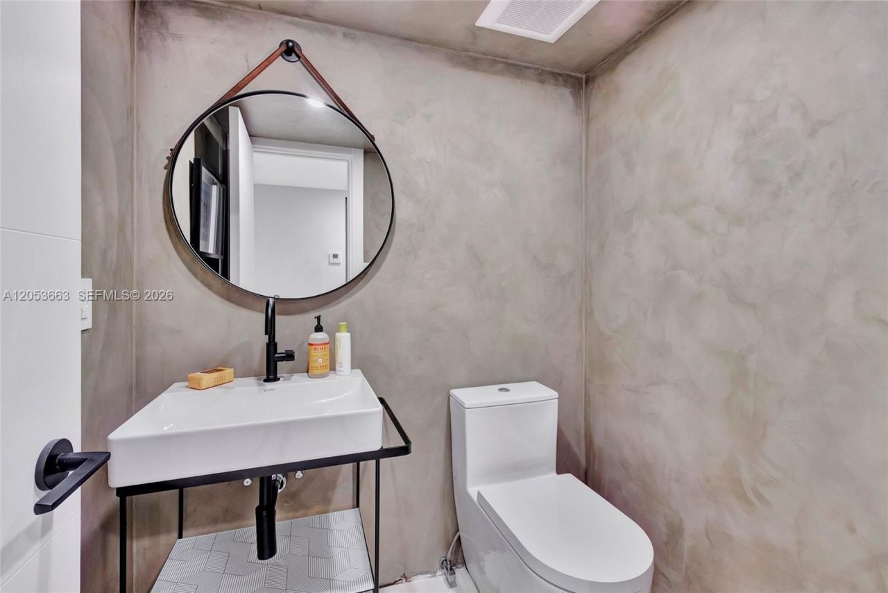 1627 Brickell Ave , Unit 1202, Miami, FL 33129 Photo