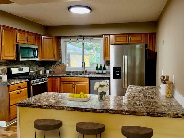 4333 Rahn Road, Eagan, MN 55122