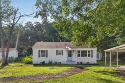 1060 Pauline Avenue photo 4
