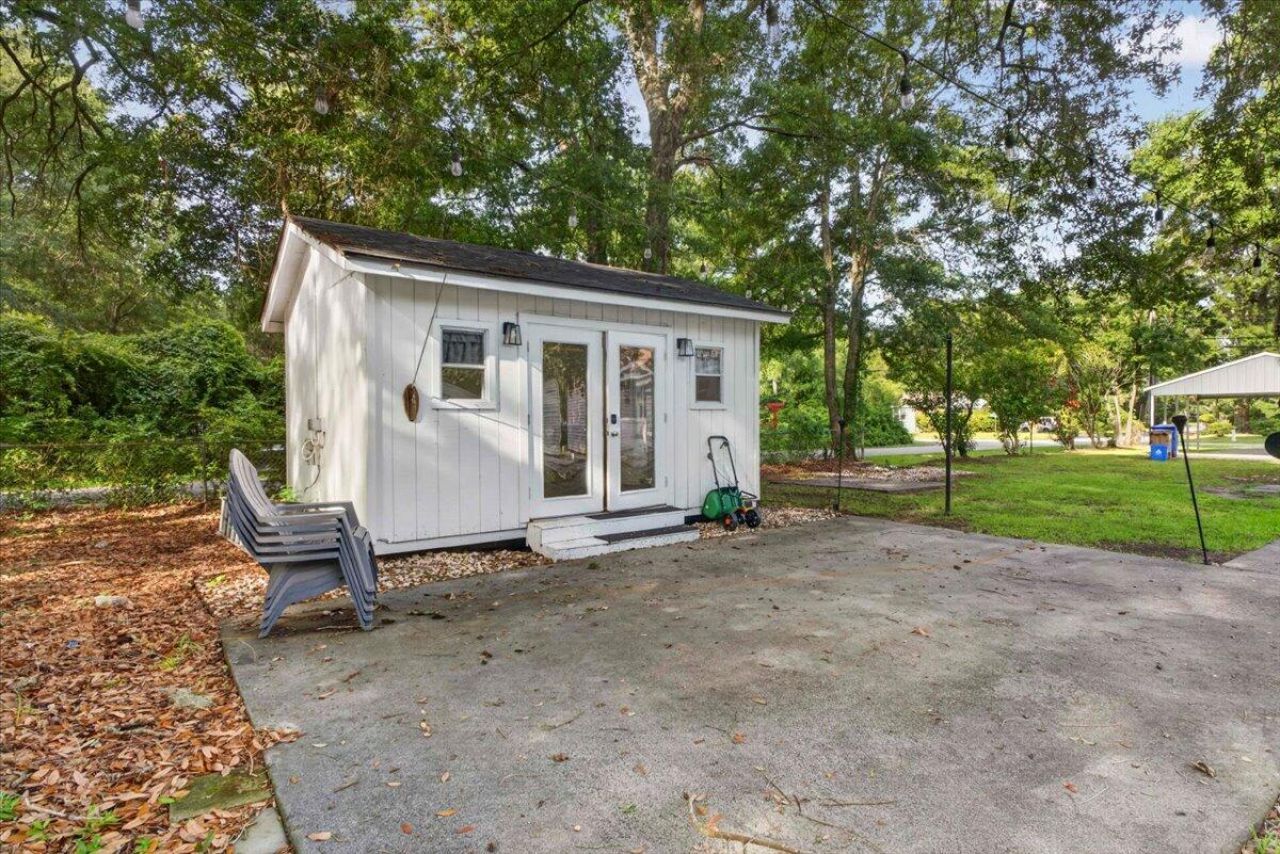 1060 Pauline Avenue Photo 34