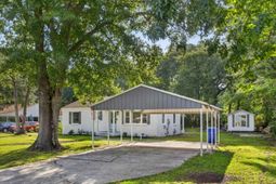 1060 Pauline Avenue photo 4