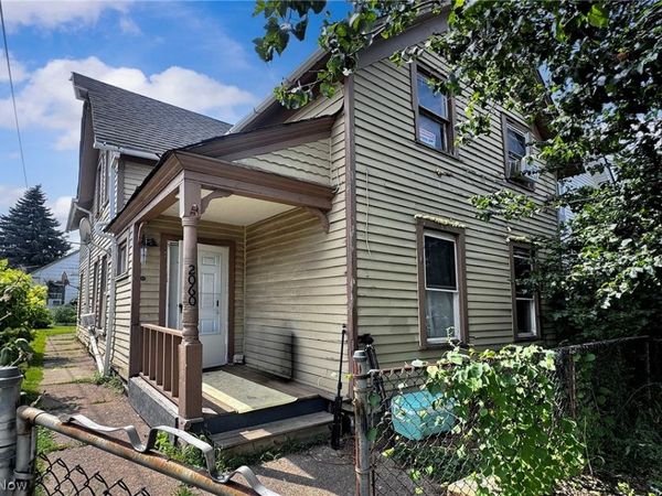 2060 W 44th Street , Cleveland, OH 44113