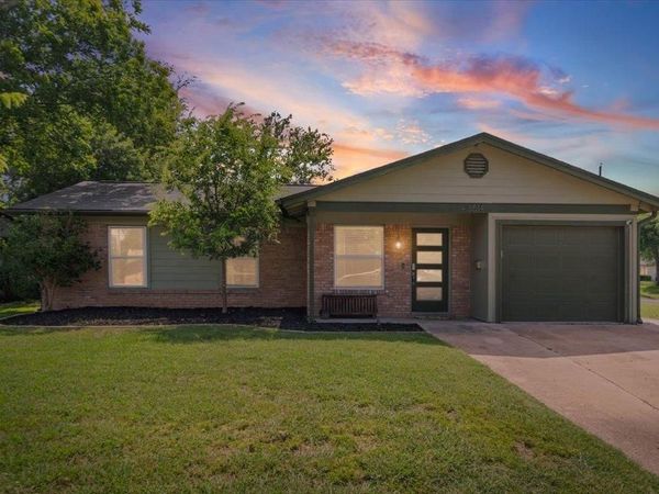 8514 Burrell DR, Austin, TX 78757