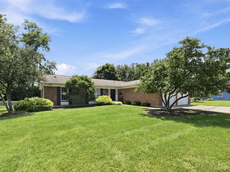 7513 Golf Green Drive, Montgomery, OH 45242 Photo 1