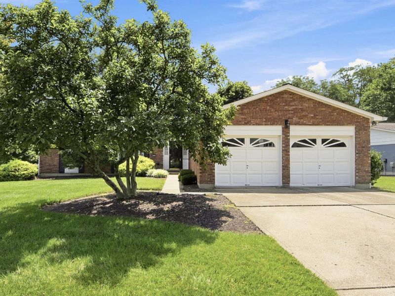 7513 Golf Green Drive, Montgomery, OH 45242 Photo 2