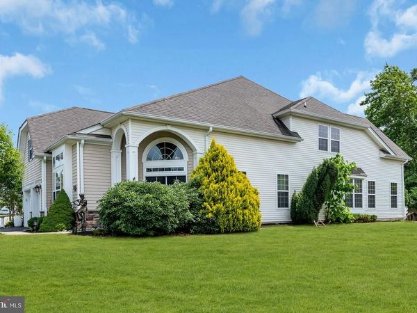 11 MULBERRY DRIVE, MANAHAWKIN, NJ 08050
