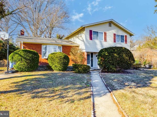 6201 LONE OAK DRIVE, BETHESDA, MD 20817