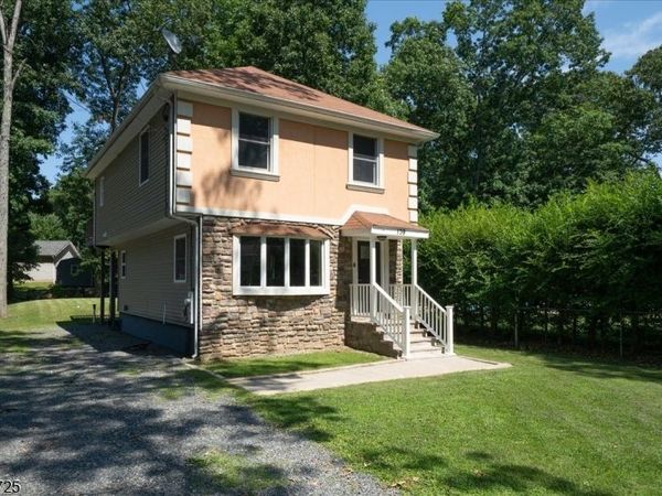 139 Harris Ave, Hopatcong, NJ 07874