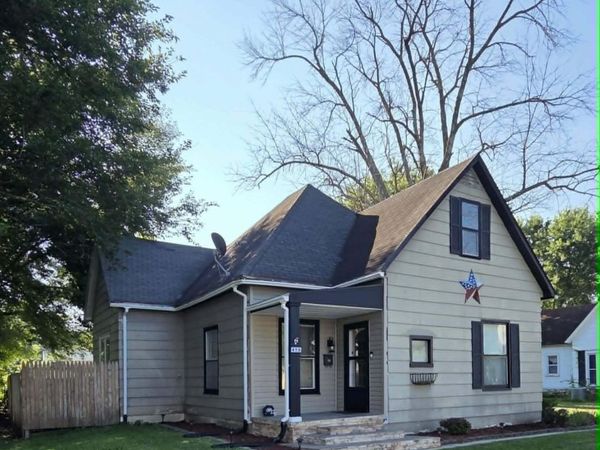 416 S Collier Street, Centralia, MO 65240