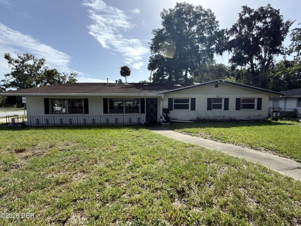 421 N Frederick Avenue, Daytona Beach, FL 32114