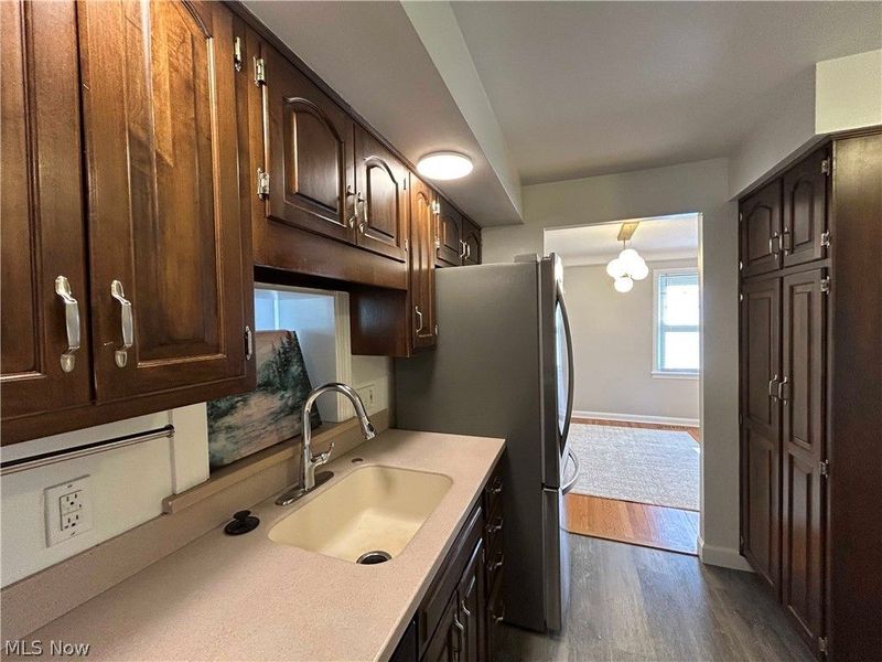 4856 Edsal Drive, Lyndhurst, OH 44124 Photo 10