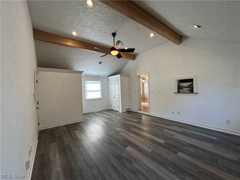 4856 Edsal Drive, Lyndhurst, OH 44124 Photo 2