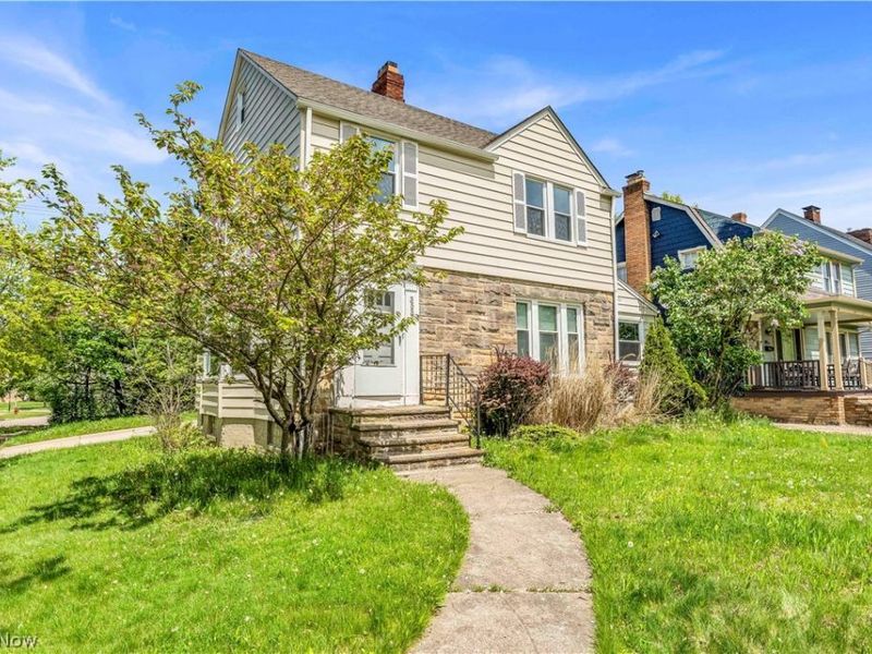 3557 Silsby Road, University Heights, OH 44118 Photo 2