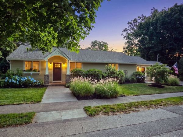 40 Orchard Road, Hamilton, MA 01982