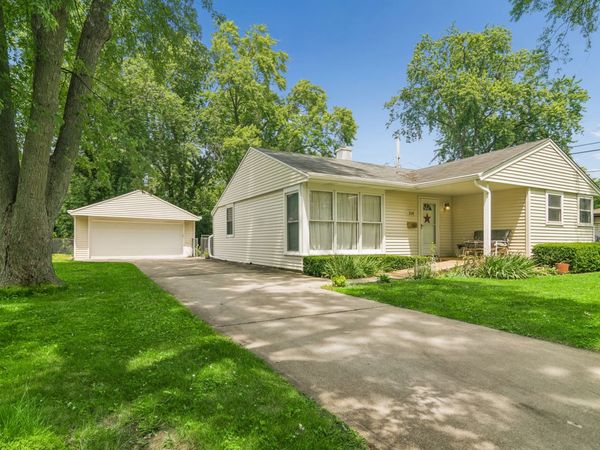 2102 George Street , Rolling Meadows, IL 60008