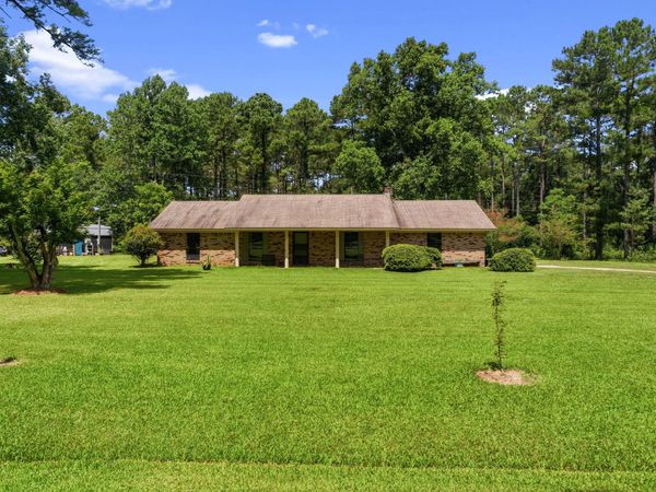121 Carson-Bunkerhill, Carson, MS 39427