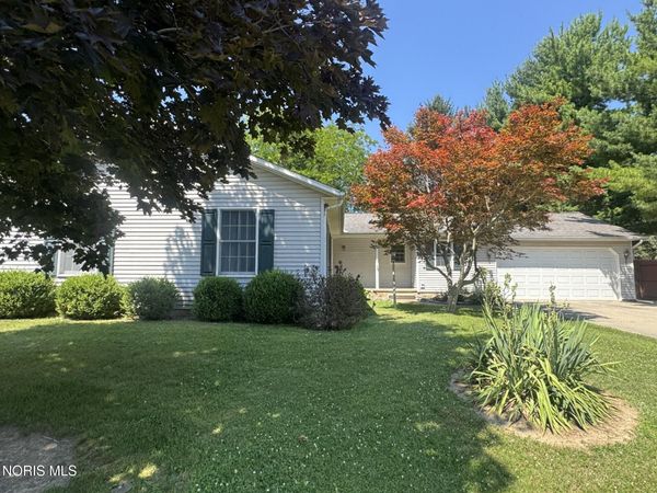 504 Briarwood Lane, Pioneer, OH 43554