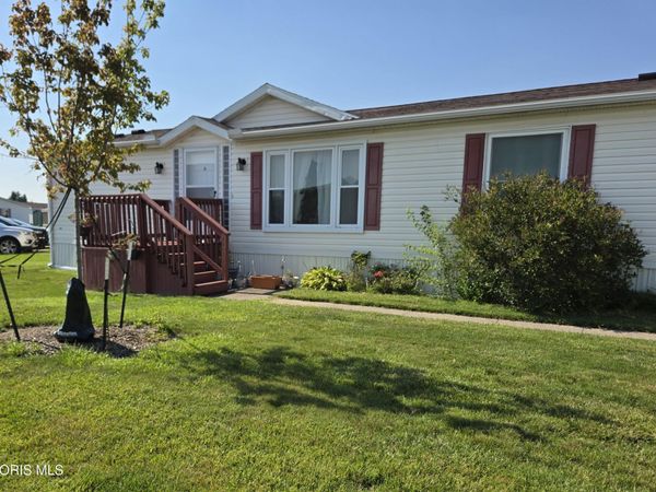 27484 Oregon Road , Perrysburg, OH 43551