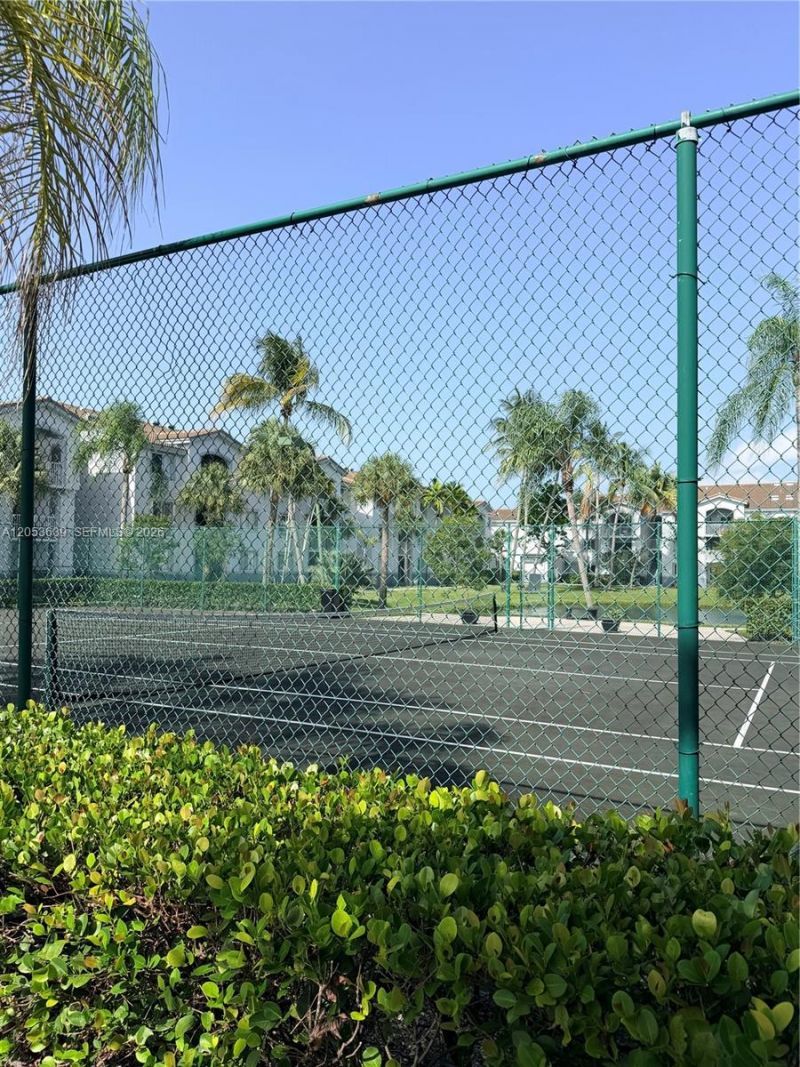 2640 S University Dr , Unit 101, Davie, FL 33328 Photo