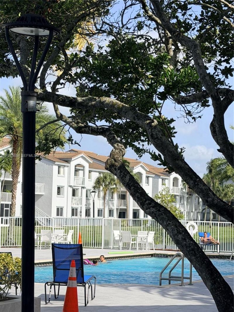 2640 S University Dr , Unit 101, Davie, FL 33328 Photo