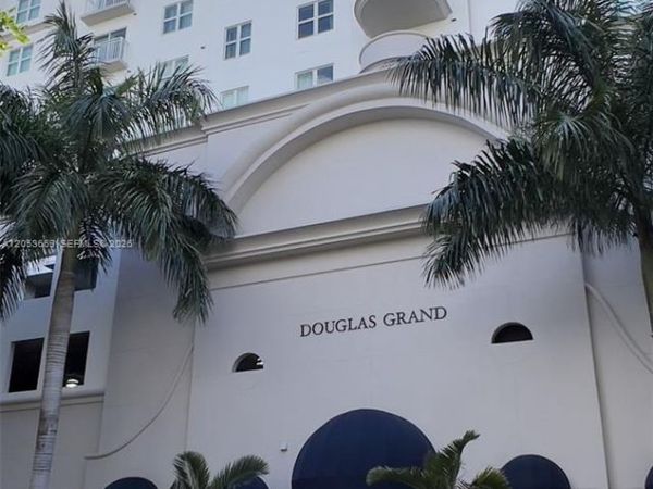 50 Menores Ave , Unit 602, Coral Gables, FL 33134