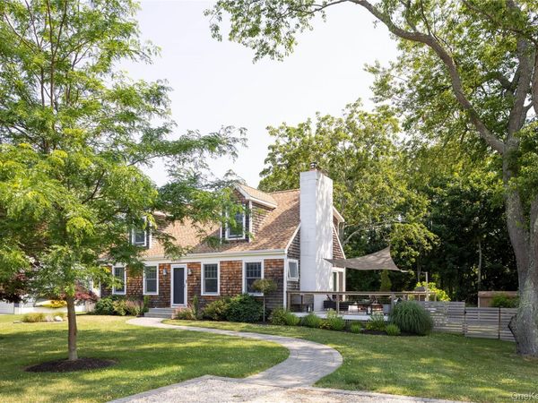1050 Bayview Avenue, Southold, NY 11971