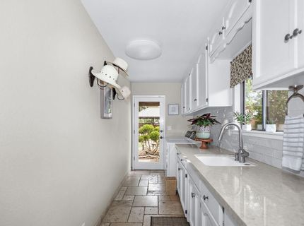 1749 Carignane Way, Escalon, CA 95320 Photo