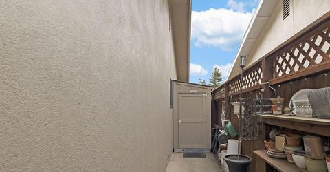 1749 Carignane Way, Escalon, CA 95320 Photo