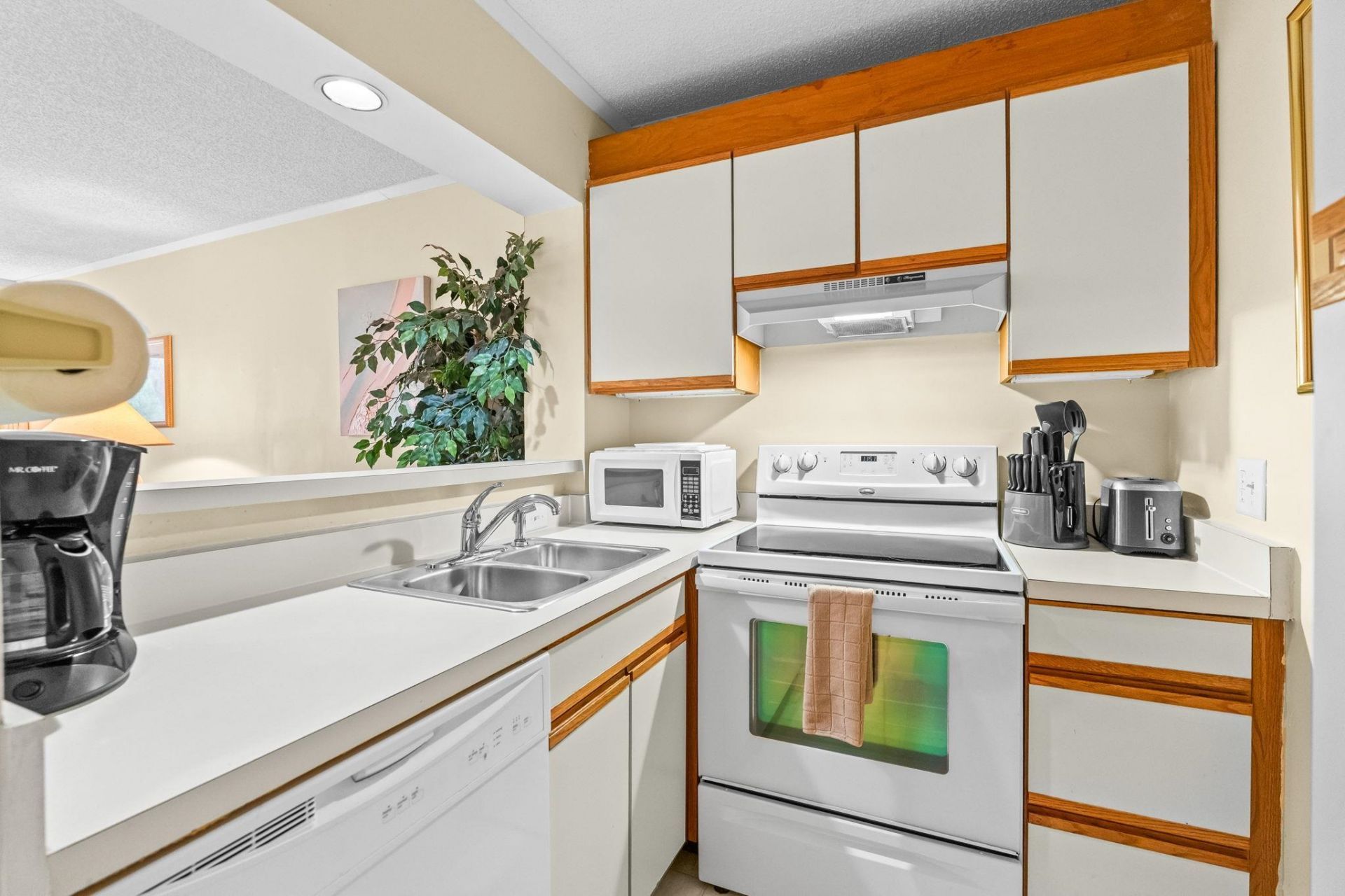 415 Ocean Creek Dr. Photo 15