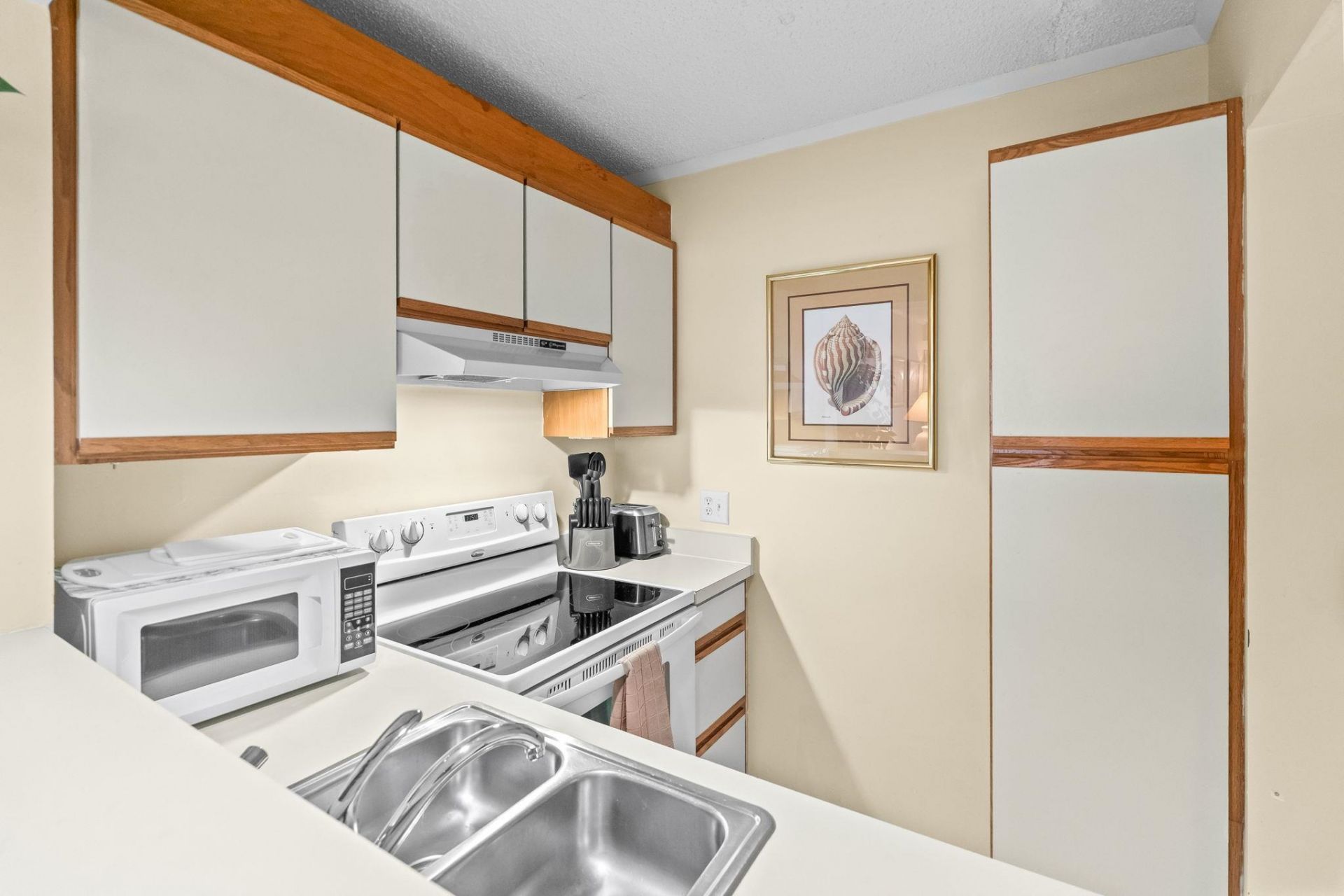 415 Ocean Creek Dr. Photo 5
