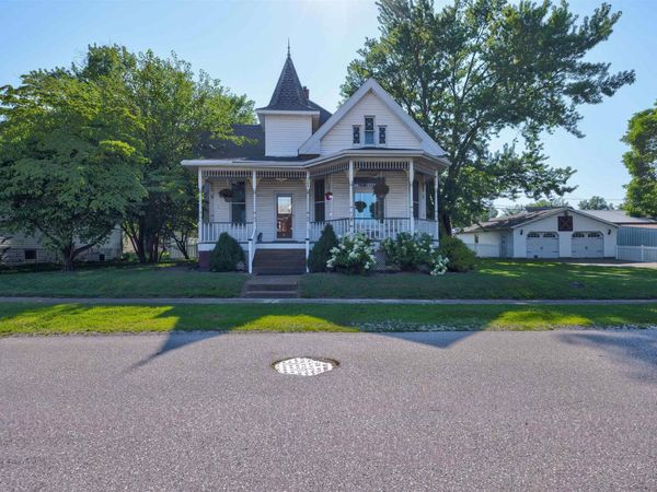 209 N Main Street, Haubstadt, IN 47639