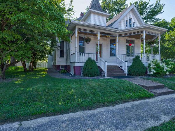 209 N Main Street, Haubstadt, IN 47639