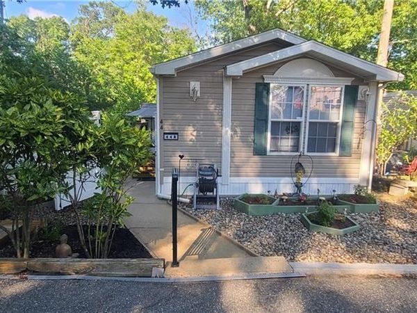 2505 Woodbridge Avenue , Edison, NJ 08817