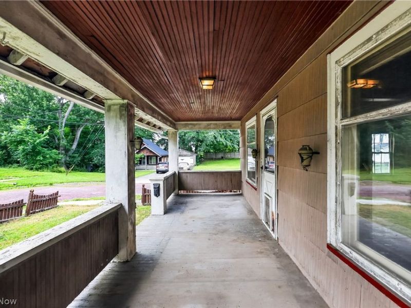 583 Hillsdale Drive NW, Warren, OH 44485 Photo 24