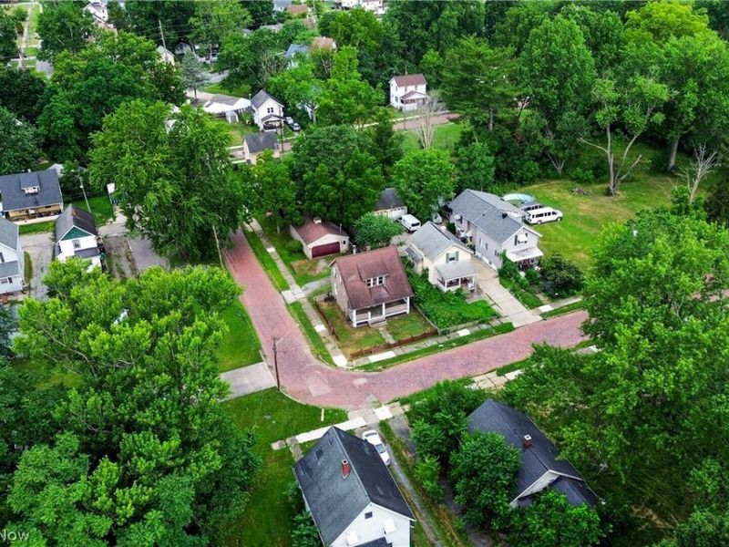 583 Hillsdale Drive NW, Warren, OH 44485 Photo 30